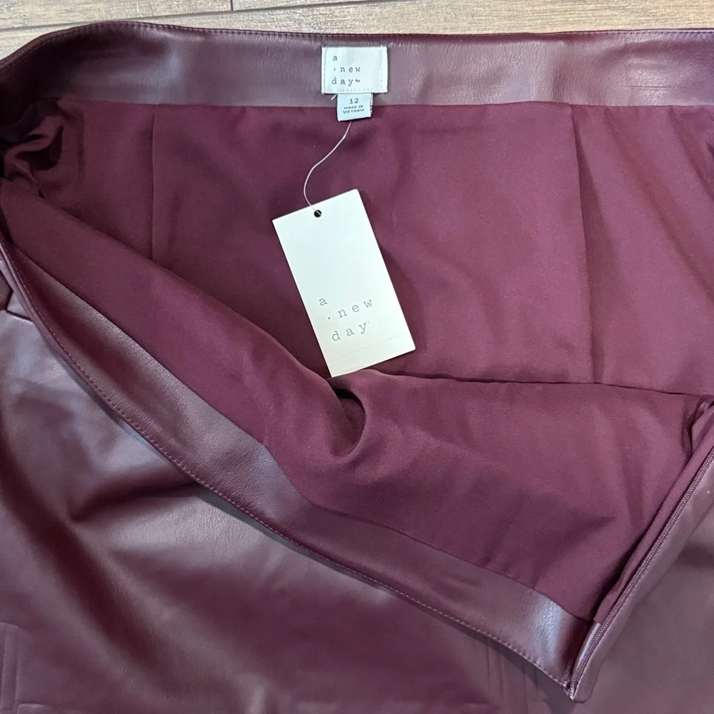 A new day Faux Leather Burgundy Mini Skirt size 12 New